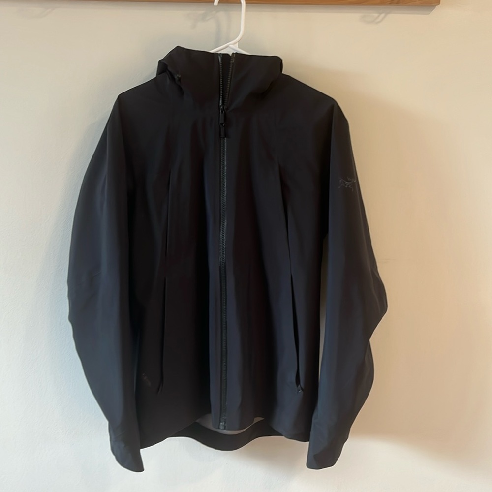 Arc’teryx Men’s Medium Jacket